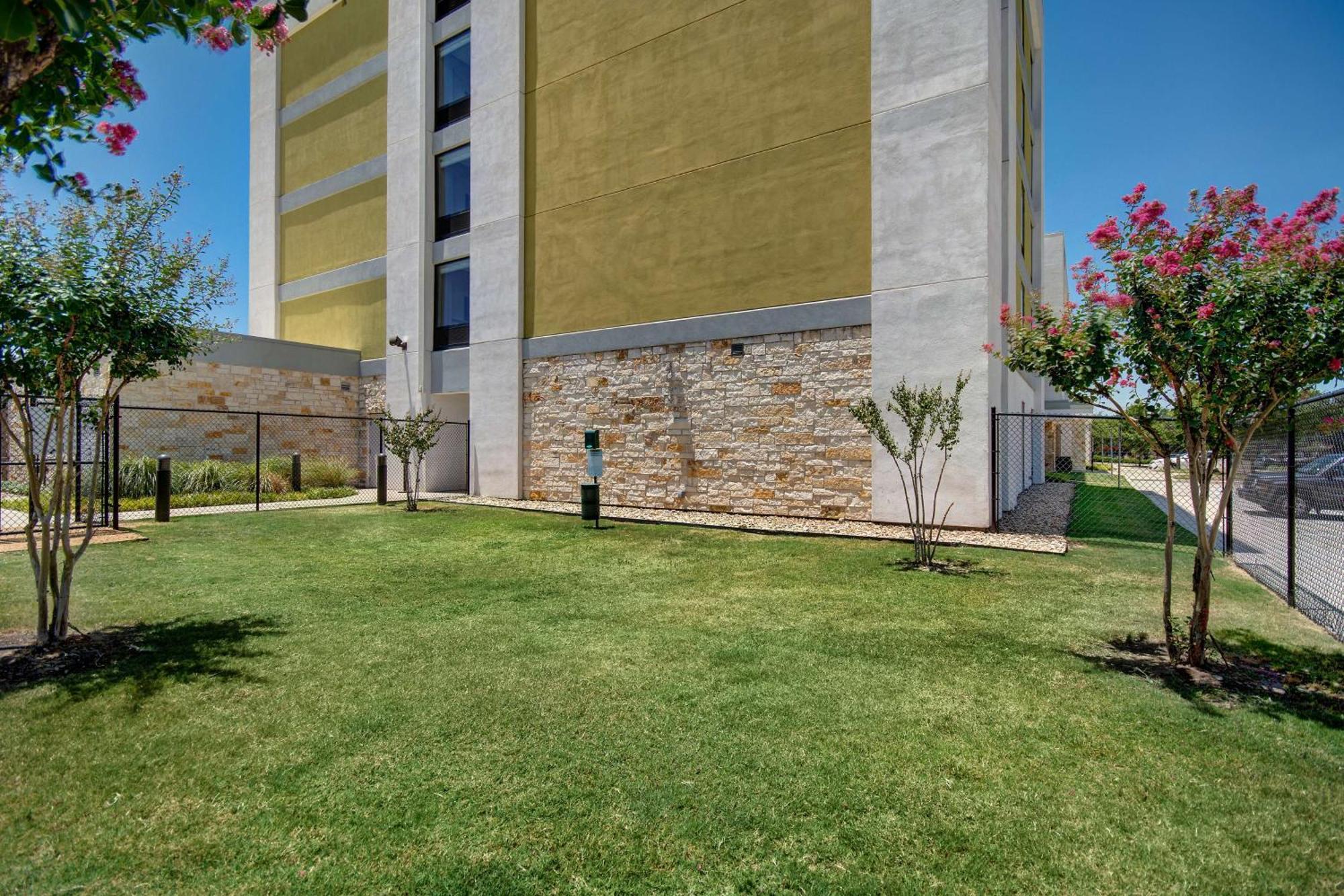 Home2 Suites By Hilton Dallas Addison Dış mekan fotoğraf